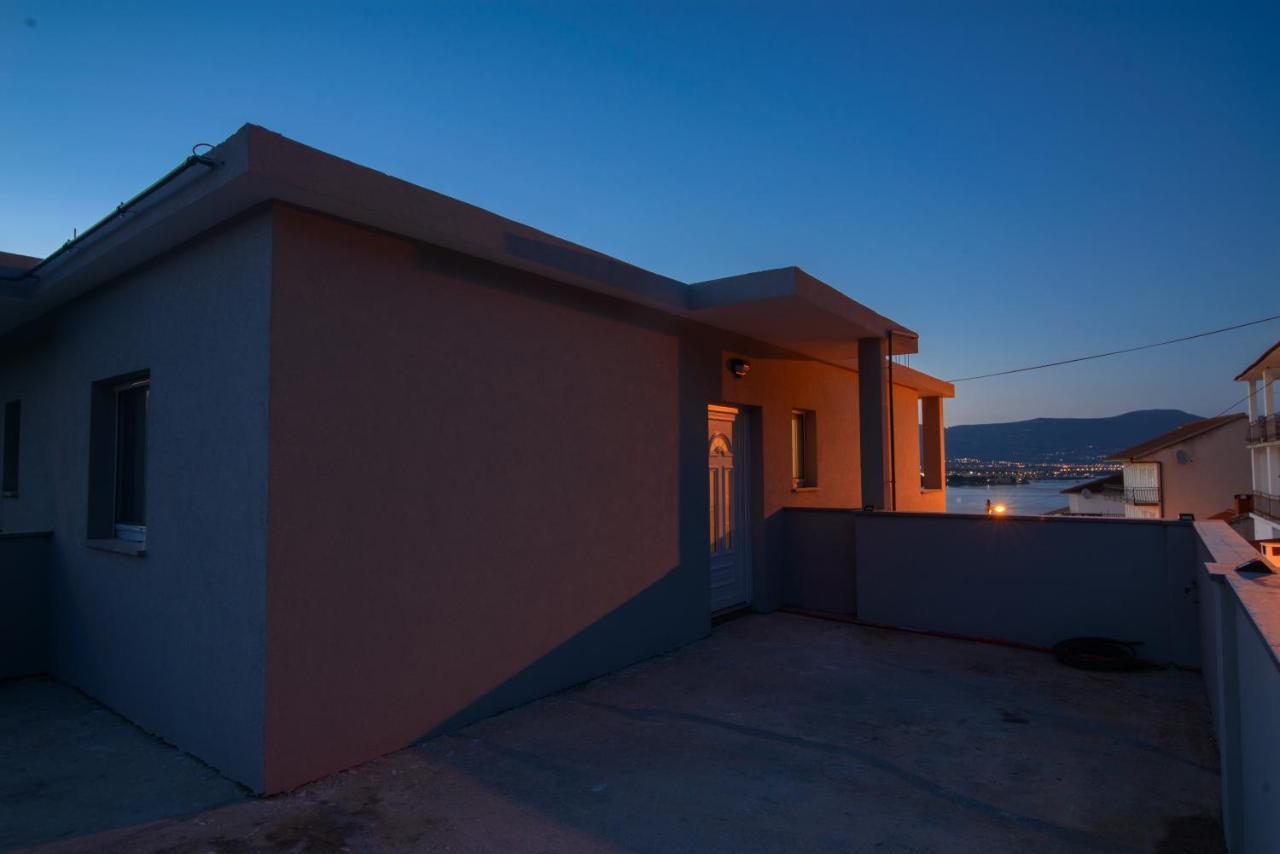 טרוגיר Apartments Pelja מראה חיצוני תמונה