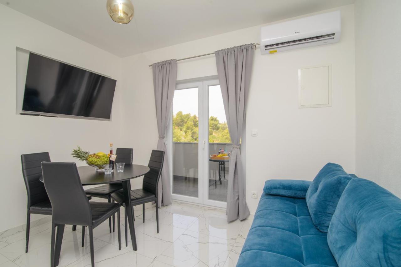 טרוגיר Apartments Pelja מראה חיצוני תמונה